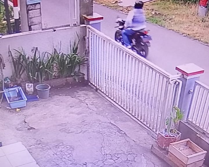 Wow, Jambret Kalung Di Dau Terekam CCTV - Malang-post.com