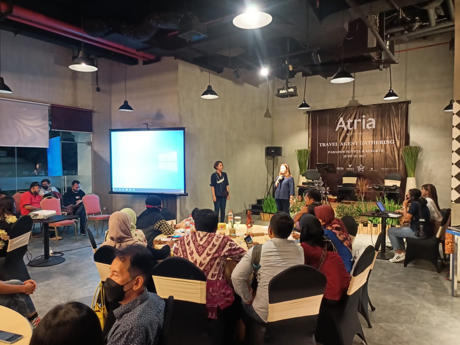 Promo Atria malang-post.com - Tebar Promo, Atria Gandeng Travel Agent