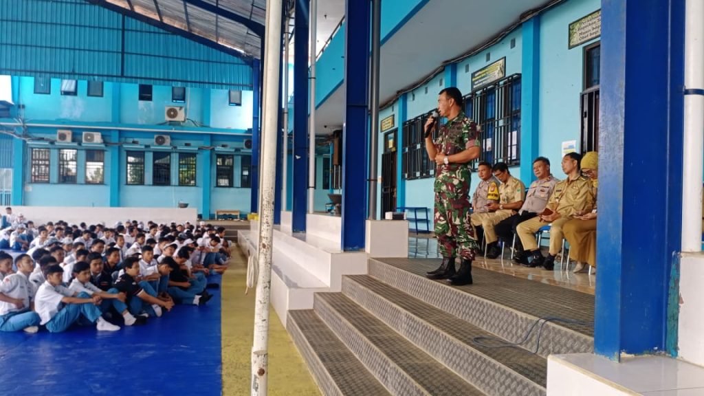 Malang Post Com Sinergitas Forkopimcam Sukun Beri Wasbang Di Smkn Malang