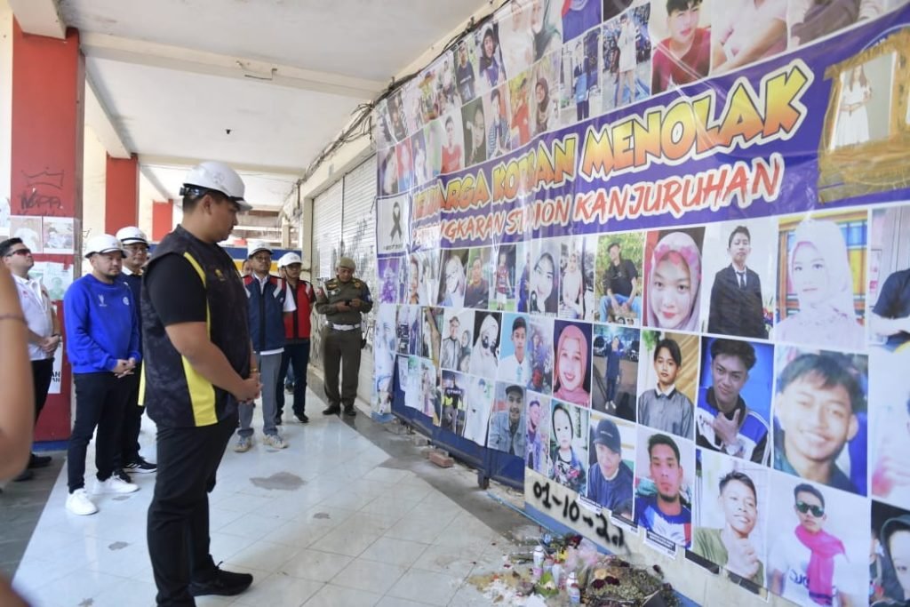 Malang-post.com - Setahun Tragedi Kanjuruhan, Menpora Dito Ke Stadion ...