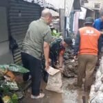 Babinsa Kotalama Bantu Evakuasi Tanah Longsor di Wilayah Binaannya