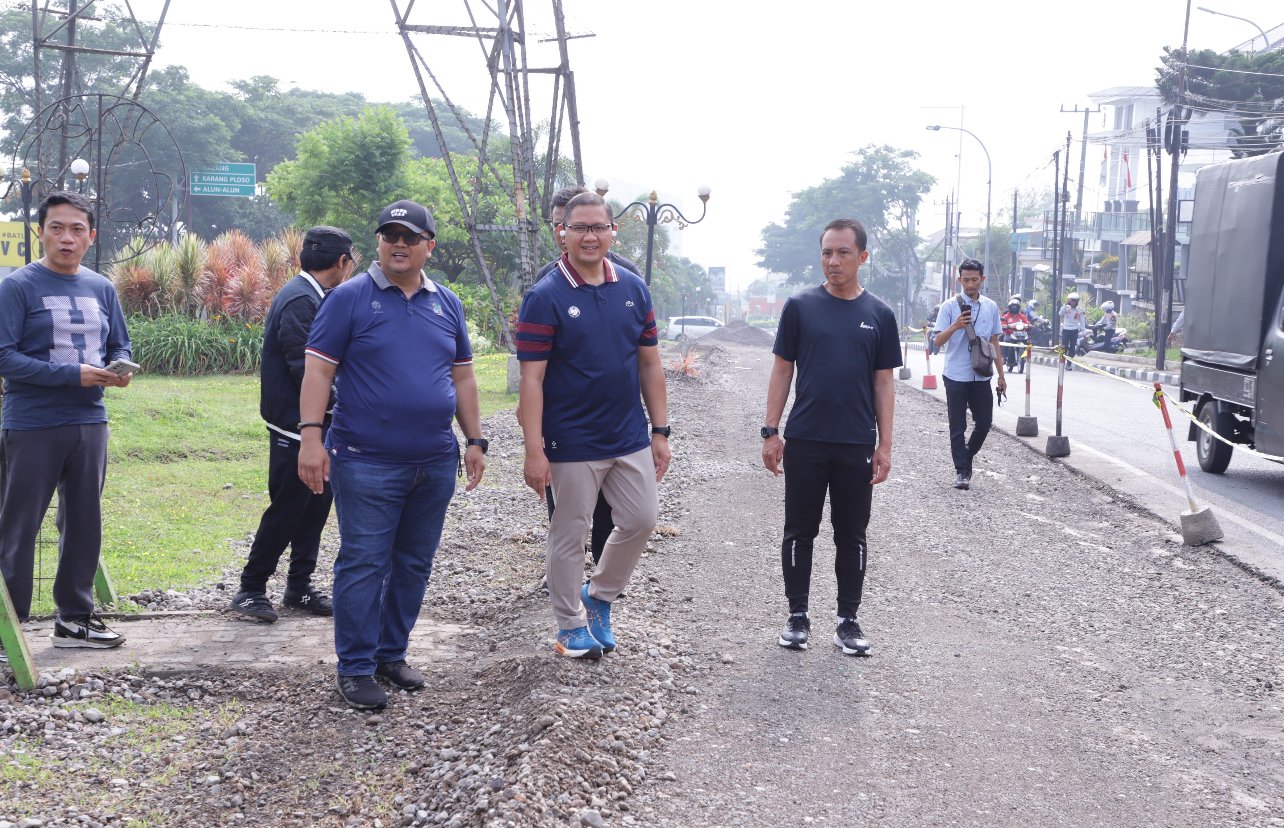 Bikin Nyaman Masyarakat dan Wisatawan, Percepat Penyelesaian Perbaikan Jalan Sultan Agung