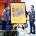 Launching Buku Dua Tahun Bersama KWB, Bentuk Persembahan dan Tanda Cinta