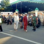 Babinsa Sawojajar Turut Amankan Sholat Ied Adha, Pastikan Wilayah Kondusif Dan Tertib