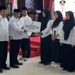 Baznas Malang Beri Beasiswa untuk 126 Mahasiswa Baru