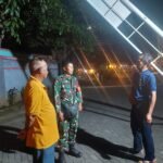 Patroli Malam Hari Babinsa Tunggulwulung Bangun Kedekatan Dengan Warga Binaan