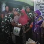 Dandim 0833 Dampingi Walikota Malang Salurkan Bantuan Pangan