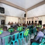 Tingkatkan Kemampuan, Babinsa Kedungkandang Beri Pembinaan Anggota Linmas