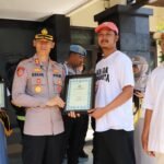 Polresta Makota Beri Penghargaan 13 Tokoh Masyarakat dan Generasi Muda