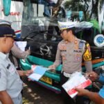 Tekan Risiko Laka Nataru, Satlantas Polres Batu Ramp Check Bus Pariwisata