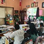 Babinsa Blimbing Bantu Sukseskan Program Makan Bergizi Gratis di SDN Polowijen 2