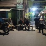 Patroli Dialogis Personel Koramil Klojen Wujudkan Keamanan Wilayah di Masa Liburan Natal dan Tahun B...