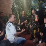 Anjangsana Babinsa Sawojajar Wilayah Binaan Tingkatkan Kondusifitas