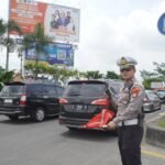 Volume Kendaraan Melejit di H+4 Lebaran, Polisi Siaga di Jalur Wisata Malang Raya