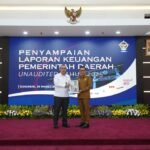 Wali Kota Batu Serahkan LKPD 2025 ke BPK Jatim, Optimistis Pertahankan Opini WTP