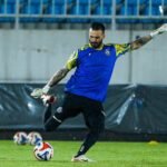 Usung Misi Tembus Lima Besar, Frigeri Bakar Semangat Aremania