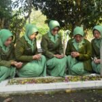 Persit Kodim 0833 Hadiri Tabur Bunga di TMP Suropati dalam Rangka HUT ke-80 Persit Kartika Chandra K...