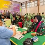 Persit KCK Cabang XL Dim 0833, Donor Darah Serentak dalam Apel Bersama Wanita TNI dan HUT ke-62 Dhar...