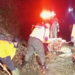 Longsor Payung 2 Sempat Ganggu Jalur Batu–Kediri, Petugas Bersihkan Material Hingga Dini Hari