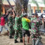 Perkuat Kebugaran Jasmani Santri Koramil Kedungkandang Bangun Sarana Pull Up dan Sit Up di Ponpes Ba...