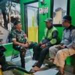 Babinsa Oro-Oro Dowo Laksanakan Patroli Dialogis Malam Hari Jaga Keamanan dan Kenyamanan Wilayah