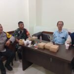 Pererat Silaturahmi, Babinsa Koramil Sukun dan Bhabinkamtibmas Komsos dengan Ketua RW