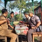 Jaga Kondusivitas Wilayah, Babinsa Blimbing Jalin Silaturahmi Pihak Keamanan