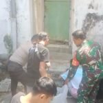 Babinsa Lowokwaru Bersama Warga Gelar Kerja Bakti Angkat Sampah dan Sedimen