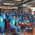 Pecel Pincuk Tandai Peluncuran Buku Karya Alumni Stikosa AWS