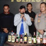 Bawa 33 Botol Miras, 54 Calon Penonton Arema Diamankan