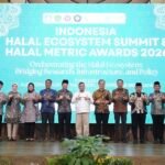 Bupati Borong Tiga Penghargaan pada Indonesia Halal Ecosystem Summit dan UB Halal Metric Award Cerem...