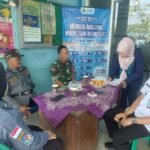 Babinsa Kesatrian Laksanakan Monitoring Wilayah Melalui Anjangsana