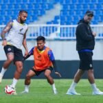 Lupakan Rayuan Sultan Brunei: Dalberto Beri Kode Keras Bertahan di Arema FC