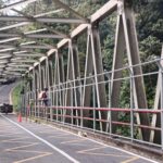 Ogah Kecolongan Lagi: UPT PJJ Malang Pasang Pagar Besi Setinggi 2,5 Meter di Jembatan Kembar Cangar ...