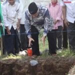 Peletakan Batu Pertama Ponpes Raudlatul Ulum 2 Putri: Bupati Malang Ajak Warga Investasi Peradaban d...