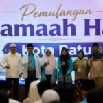 Air Mata di Among Tani: Cak Nur Pulang Haji, Cak Heli Siap Serahkan Kemudi Pemerintahan