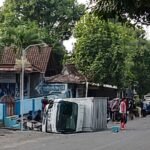 Mobil Boks Oleng, Nyawa Ibu Melayang di Ngantang