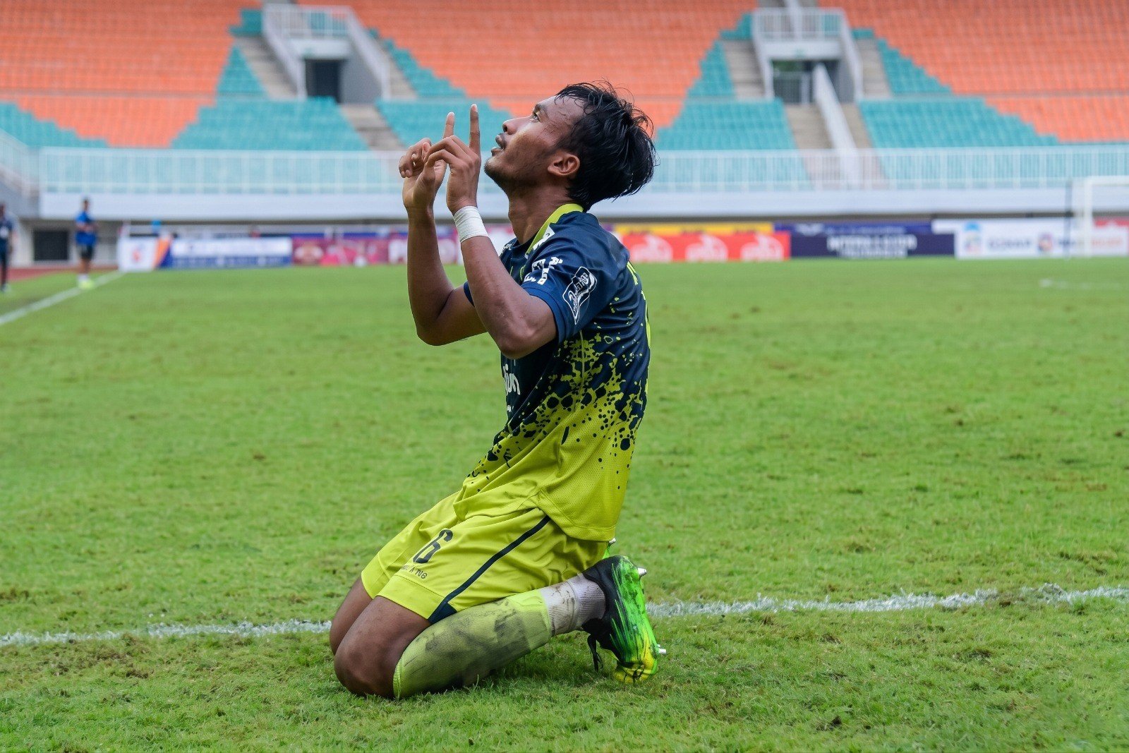 malang-post.com - Susul Jejak Dewangga: Sukses Borong Dua Gelar Juara, Robi Darwis Dikabarkan Merapat ke Arema FC