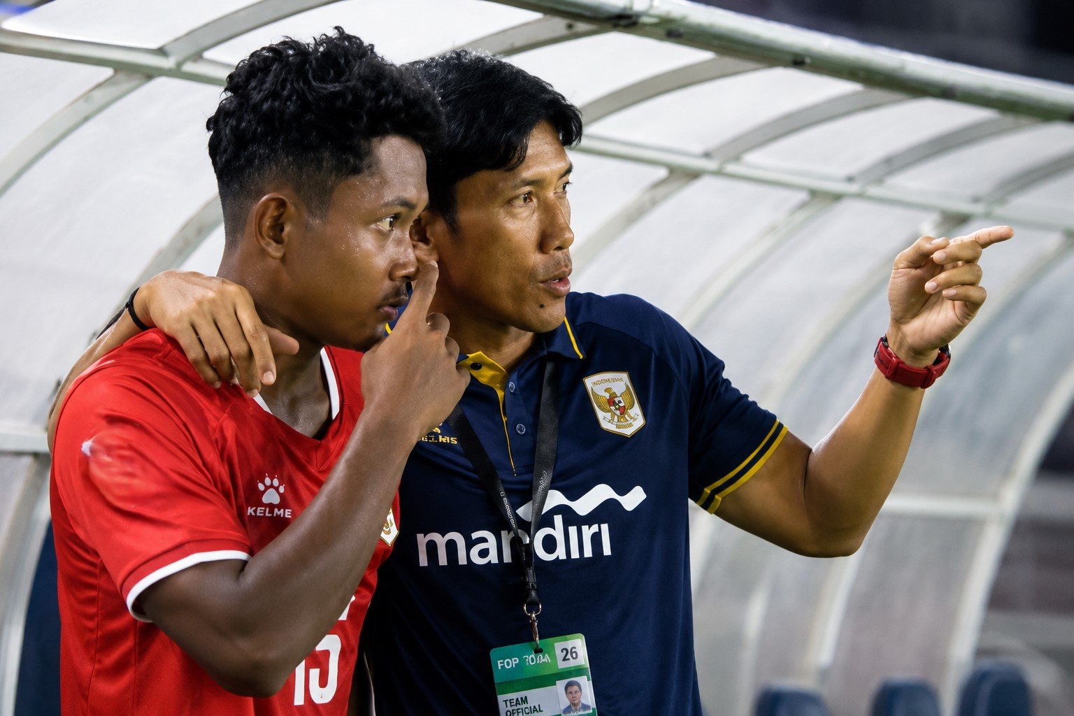 malang-post.com - Mantan Gelandang Arema Ahmad Bustomi Naik Kelas Jadi Asisten Pelatih Timnas U-17