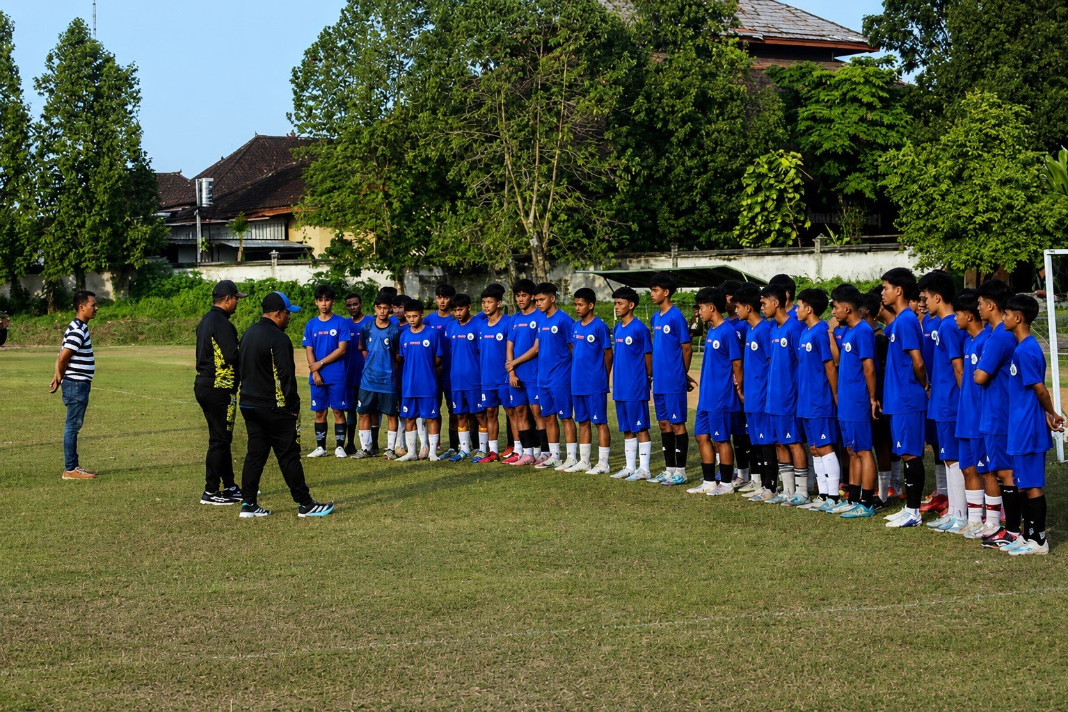 malang-post.com - Perluas Pembinaan, Akademi Arema FC Berburu Pemain Muda Berbakat di Pulau Dewata