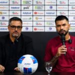 Jelang Lawan Persib Bandung di Piala Presiden, Marcos Santos Tegaskan Tak Ada Geng Pemain Asing di A...
