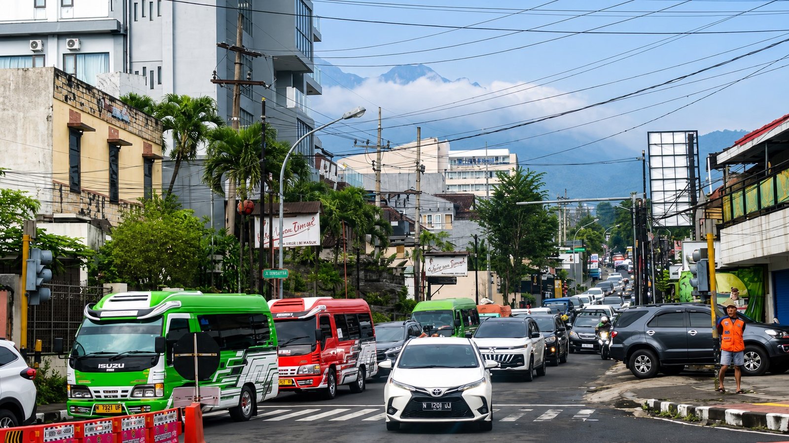 malang-post.com - Libur Sekolah Angkat Pariwisata Batu, Jalan Padat, Hotel Mulai Terisi