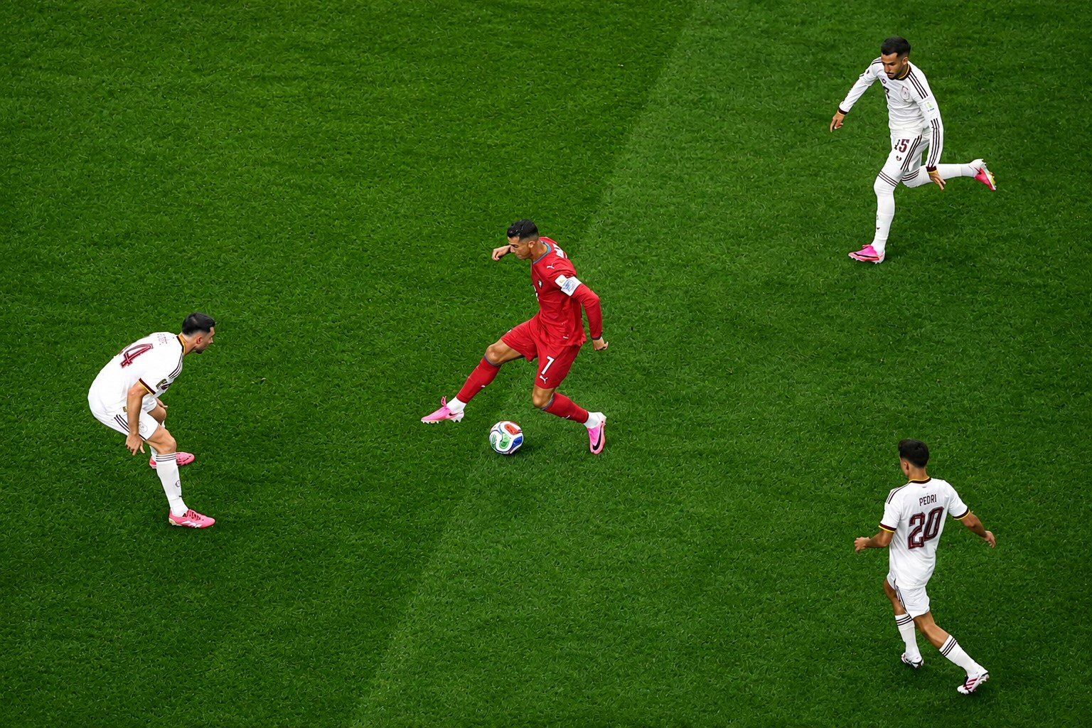 malang-post.com - Gagal di Piala Dunia 2026, Cristiano Ronaldo Umumkan Pamit Tanpa Penyesalan: Saya Sudah Berikan 1.000 Persen!