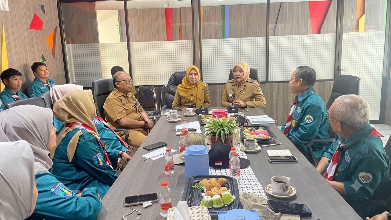 malang-post.com - Camat Dian Dorong Kwaran Jadi Agen Perlindungan Sosial