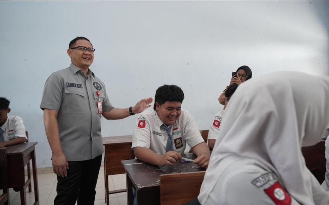 malang-post.com - Dindik Jatim Awasi Ketat MPLS 2026, Sekolah Wajib Sediakan Layanan Pengaduan bagi Siswa