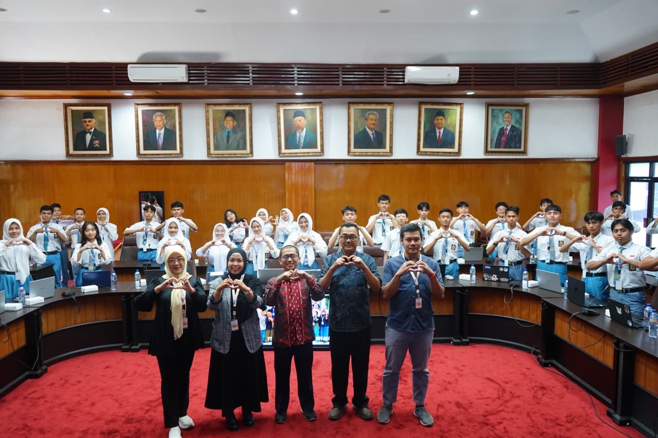 malang-post.com - Implementasikan Ekosistem Energi Terbarukan, Kemendikdasmen Jadikan UMM Mitra Bina Talenta Siswa