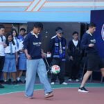 Gegerkan SMAK Santa Maria Malang, Achmad Maulana dan Diego Landis Buka Program Arema Goes to School ...