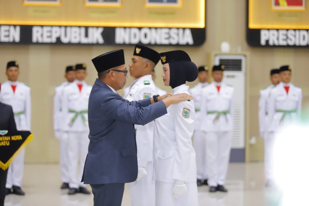 Wali Kota Batu Nurochman Kukuhkan 72 Anggota Paskibraka 2026