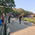 Jaga Kota Tetap Bersih Kodim 0833 bersama DLH Kota Malang Turun Tangan