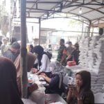 Beras untuk Warga, Babinsa Tanjungrejo Turut Mendampingi